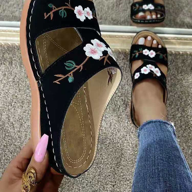 Flower Embroidered Vintage Casual Wedges Sandals