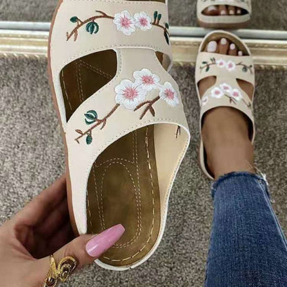 Flower Embroidered Vintage Casual Wedges Sandals