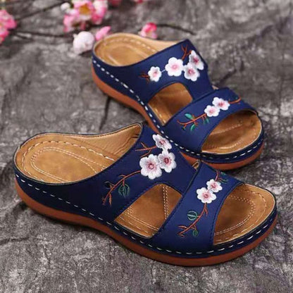 Flower Embroidered Vintage Casual Wedges Sandals